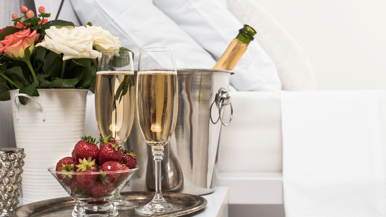 Best Anniversary Wine Club Gifts